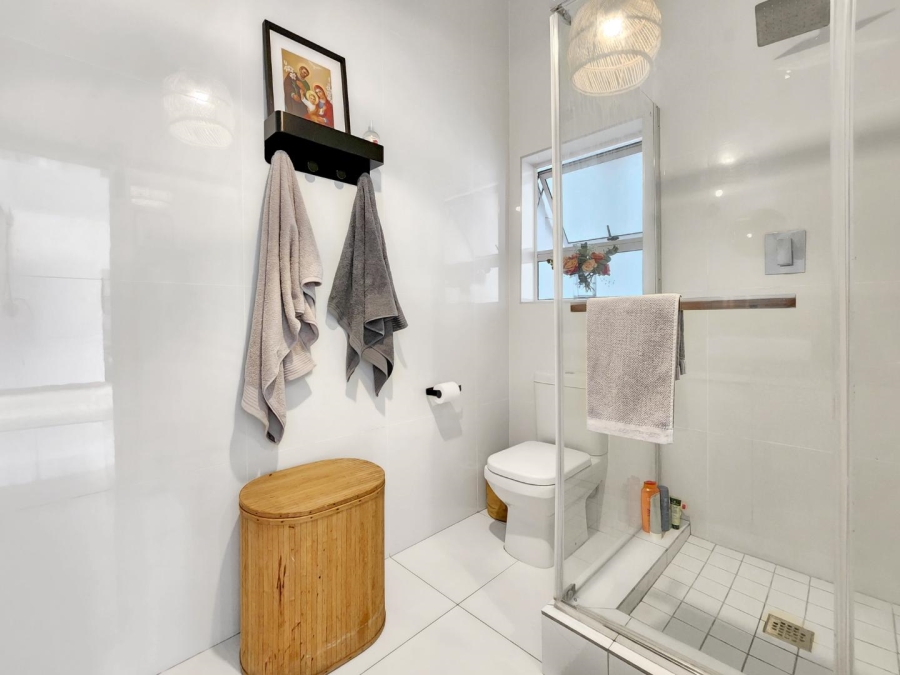 1 Bedroom Property for Sale in Woodstock Western Cape